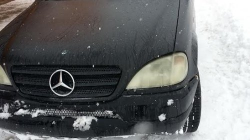 Dezmembrari Mercedes ML 320 W163 an 2001