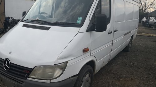 Dezmembrari Mercedes sprinter 2.2cdi W905 2001 2002 2003 2004