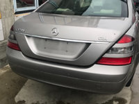 Dezmembrari Mercedes W220