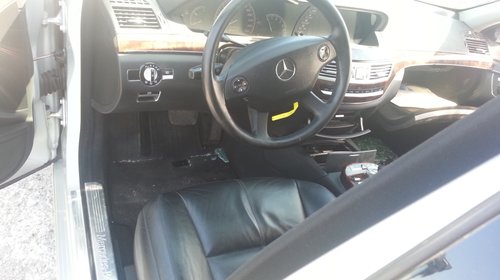 Dezmembrari Mercedes W221 S-klass 320CDI 2007