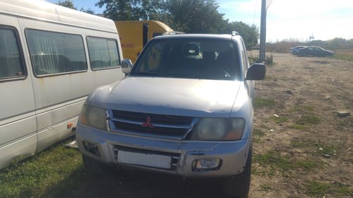 Dezmembrari Mitsubishi Pajero 2003 3.2 diesel