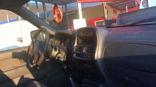 Dezmembrari Nissan Navara D22 2.5 dci euro 3