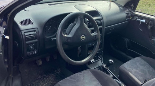 Dezmembrari Opel Astra G 1.6 i X16SZR 1999