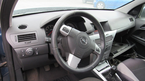 Dezmembrari Opel Astra H 1.6i 2010