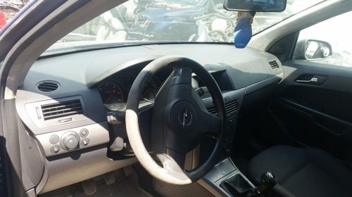 Dezmembrari Opel Astra H 1.7 cdti 101 cp 2006