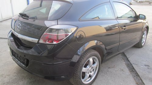 Dezmembrari Opel Astra H GTC 1.9CDTI