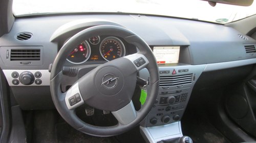 Dezmembrari Opel Astra H GTC 1.9CDTI