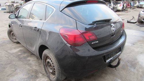 Dezmembrari Opel Astra J 1.7CDTI din 2011
