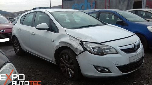 Dezmembrari Opel Astra J
