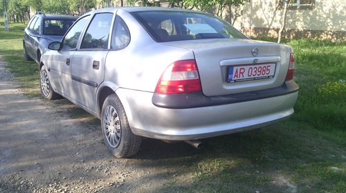 Dezmembrari Opel Vectra B 1.6 16V