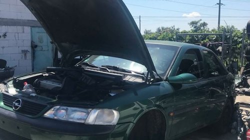 Dezmembrari Opel Vectra B 1.8 16v X18XE 1995 