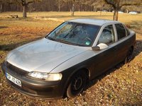 Dezmembrari Opel Vectra B 1,8i