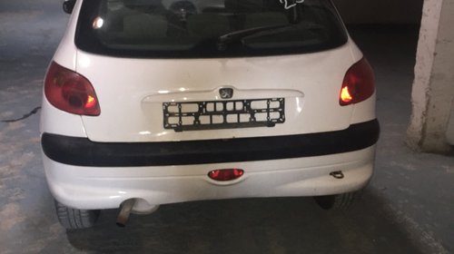 Dezmembrari PEUGEOT 206 1.4 HDI 2004