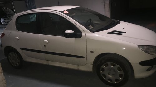 Dezmembrari PEUGEOT 206 1.4 HDI 2004