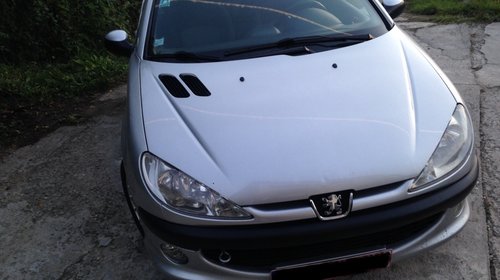 Dezmembrari PEUGEOT 206 1.4 HDI 68cp,2.0 HDI 90cp si 1.6 16v 109cp 2 si 4 usi