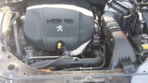 Dezmembrari Peugeot 4007 motor 2.2HDI 4HN