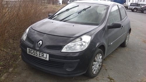 Dezmembrari Renault Clio 3 1.5 DCI