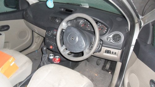 Dezmembrari Renault Clio 3 2006