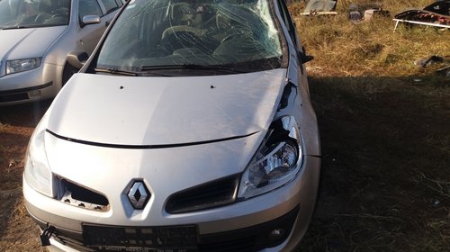 Dezmembrari renault clio 3 motor 1.2 an 2007