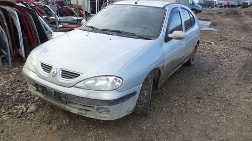 Dezmembrari Renault Megane an 2002 1,6 16v  b