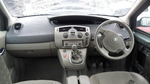 Dezmembrari Renault Scenic 2 2.016v