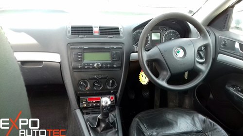 Dezmembrari Skoda Octavia 2 Combi/ Break