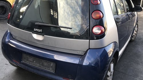 Dezmembrari Smart ForFour W454 1.5 CDI 2005