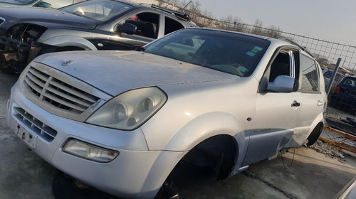 Dezmembrari SsangYong Rexton 2004 hatchback 2.7