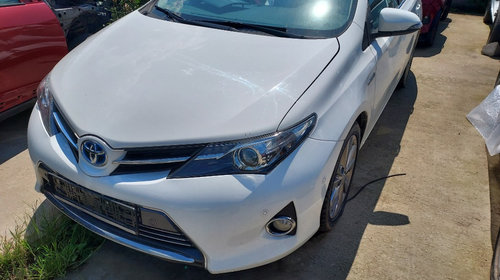 Dezmembrari Toyota Auris 1.8 hybrid an 2012-2