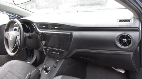 Dezmembrari Toyota Auris 1.8i Hybrid