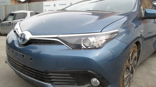 Dezmembrari Toyota Auris 1.8i Hybrid