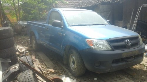 Dezmembrari toyota hilux 2,5 diesel an 2008