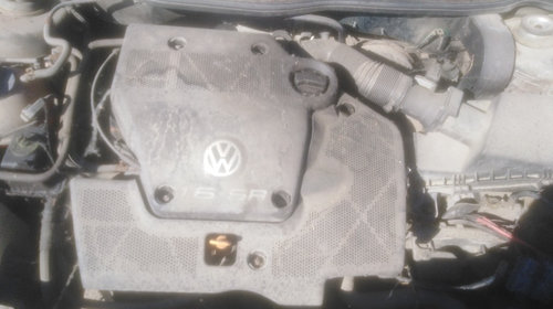 Dezmembrari Volkswagen Golf 4 1.6 benzina 8v (AKL), an 1998