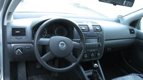 Dezmembrari Volkswagen Golf V 1.9TDI 2005