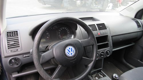 Dezmembrari Volkswagen Polo 1.2i din 2002