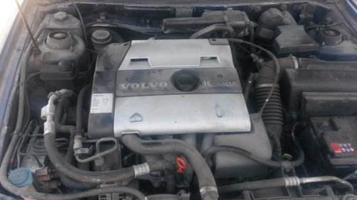 Dezmembrari Volvo V40 2.0 benzina an 1999