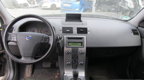 Dezmembrari Volvo V50 2.0D