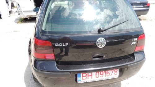 Dezmembrari VW GOLF IV, model masina 2000 Oradea