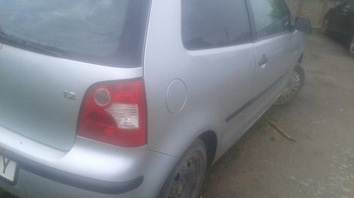 Dezmembrari VW POLO 9N 2004 1.2 motor azq