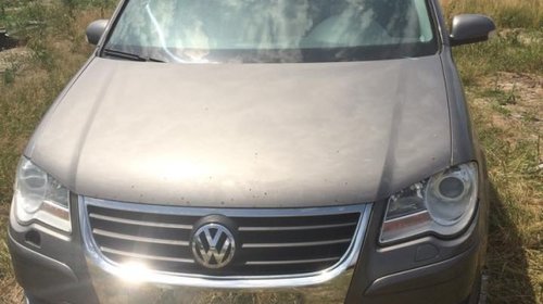 Dezmembrari VW Touran 1.9 TDI BLS an 2008