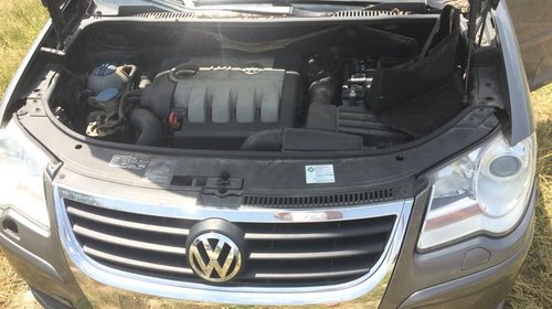 Dezmembrari VW Touran 1.9 TDI BLS an 2008