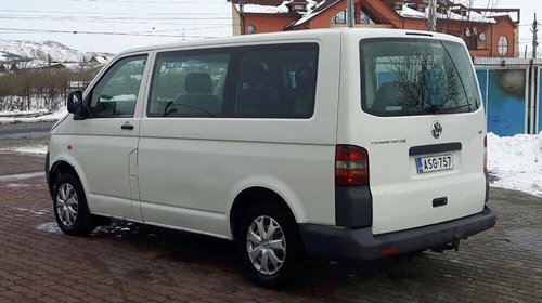 Dezmembrari VW Transporter T5 2.5 tdi axd an 2006