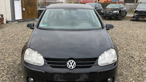 Dezmembraz Vw Golf 5 2,0tdi tip BKD automat an 2006 negru