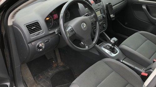 Dezmembraz Vw Golf 5 2,0tdi tip BKD automat an 2006 negru