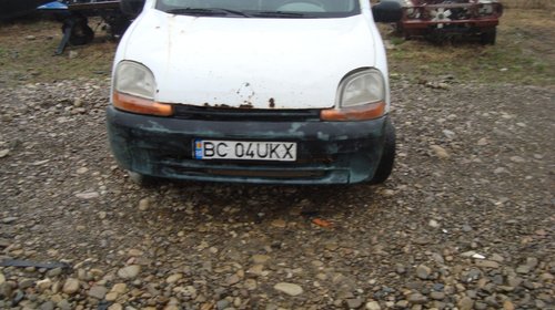 Dezmembreaza Renault Kangoo din anul 2001 1.9