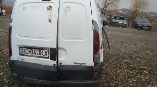 Dezmembreaz Renault Kangoo din anul 2001 1.9d