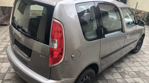 Dezmembrem skoda roomster 1.4 tdi BMS cutie manuala 5+1t JDE culoare 9202 2007