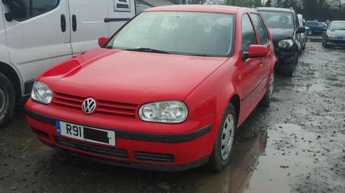 Dezmembrez 1998 Volkswagen Golf 4 1.6 SR moto