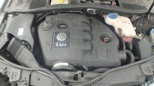 Dezmembrez 2003 Volkswagen Passat 1.9 TDI AVB