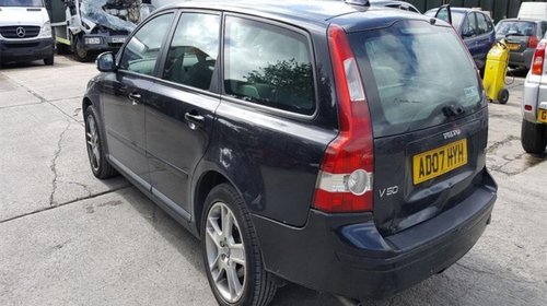 Dezmembrez 2007 Volvo V50 D5 2.4 motor D5244T8